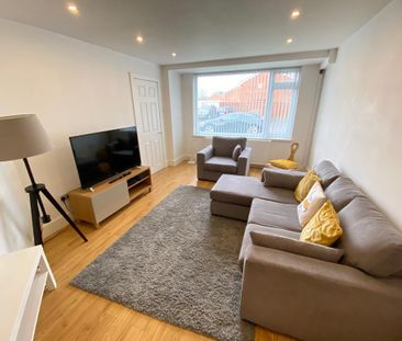 3 bedroom house to rent - Photo 2