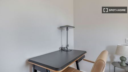 madrid, Community of Madrid 28006 - Photo 5