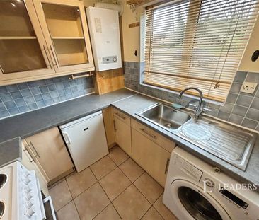 2 bedroom house to rent Somerville, Werrington, PE4 - Photo 4