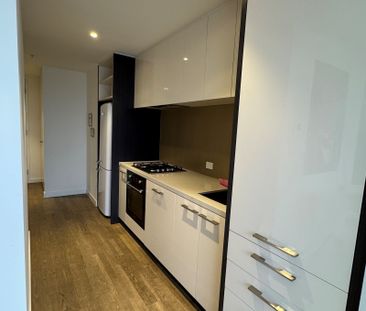 1108/288 Albert Street, Brunswick VIC 3056 - Photo 5