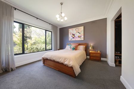 26 Lawson Street, Bentleigh VIC 3204 - House For Rent | Domain - Photo 4
