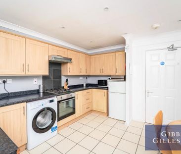 3 bedroom townhouse to rent - Photo 1