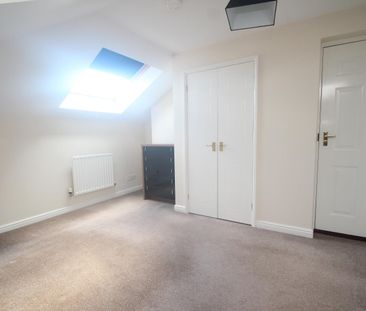 3 bedroom apartment to rent - Photo 4