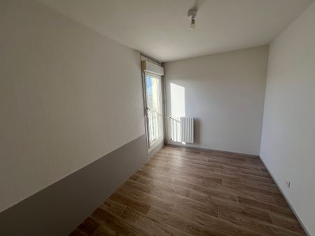 Location - Appartement T3 - 68 m² - Audincourt - Photo 3