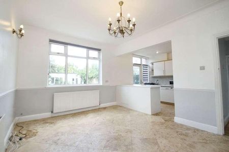 Broadmead Road, Woodford Green, IG8 - Photo 2