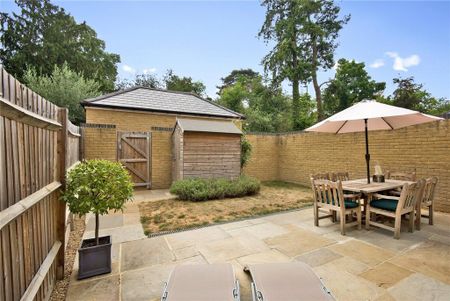 3 bedroom end of terrace house to rent - Photo 5