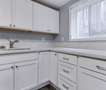 For Lease - 35 Harland Crescent, Ajax, Ontario - Photo 6