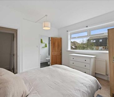 3 bedroom maisonette to rent - Photo 2