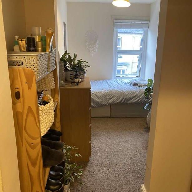 Contemporary Bed House // Jul, LN1 - Photo 1