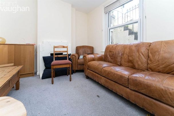 6 bedroom terraced house to rent - Photo 1
