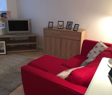 1 Bed Flat, Hamilton Drive, G12 - Photo 2