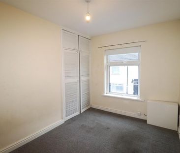 1 BED Flat To rent - Photo 2