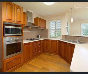 Comfortable Living - Photo 1