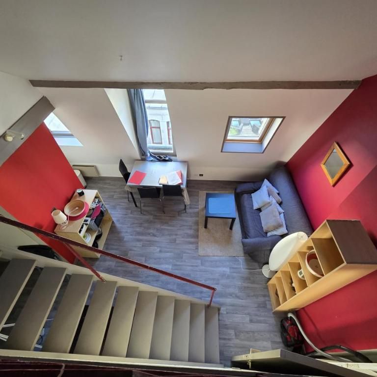 AU COEUR DU VIEUX LILLE - APPARTEMENT DE TYPE 1 BIS MEUBLE - AVEC MEZZANINE - - Photo 1