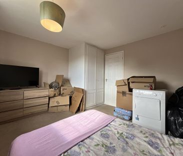 2 bedroom end of terrace house to rent - Photo 3