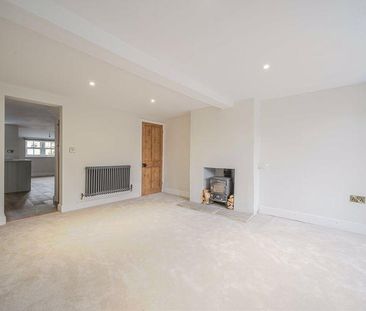 2 bedroom village house to rent - Photo 3