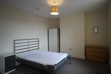 4 bedroom house share to rent - Photo 3