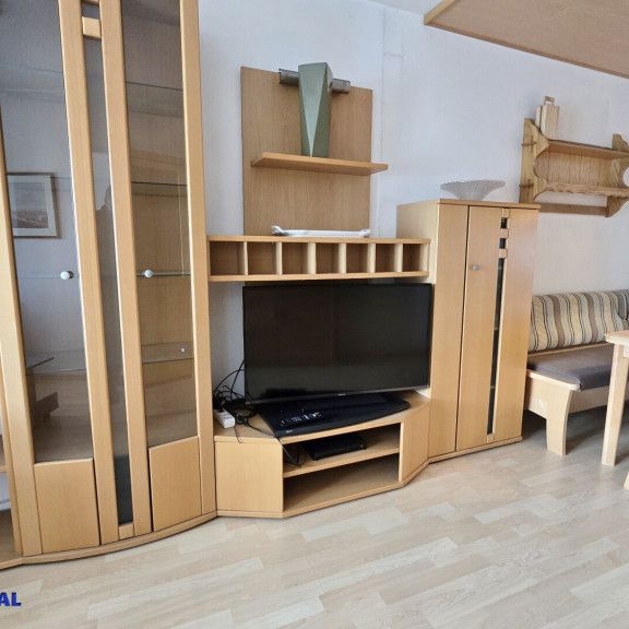 tolle 2 Zimmer - große Loggia - extra Küche - voll möbliert - zzgl. Heizung - Photo 1