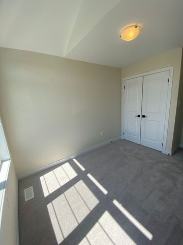 For Lease - 28 Rudder Road, Welland, Ontario - Photo 5