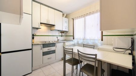 2-bedroom apartment for rent in Sol, all bills included - Foto 2