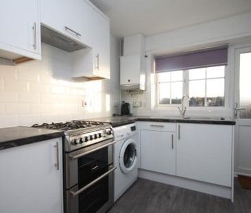 2 bedroom semi-detached house to rent - Photo 4
