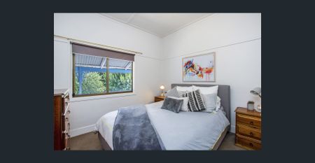 Quaint 1 Bedroom Cottage - Photo 4