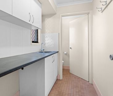 A charming house perfect for families or professionals seeking comf... - Photo 4