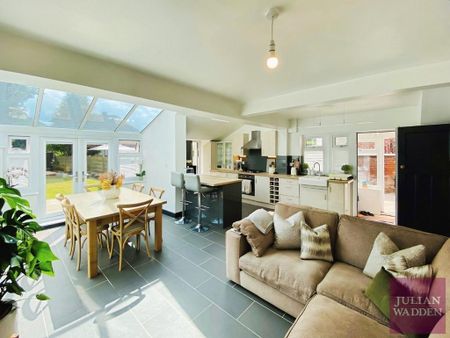 3 bedroom semi-detached house to rent - Photo 4