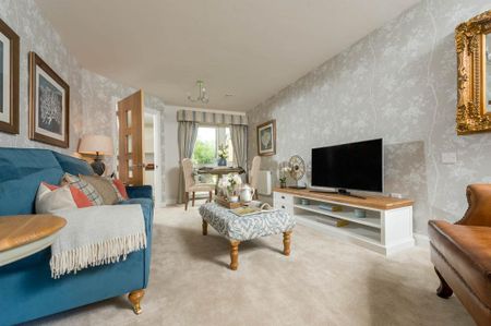 1 bedroom retirement property to rent - Photo 3