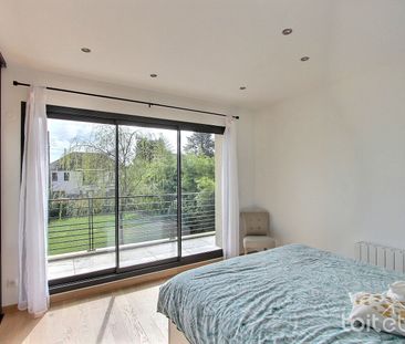 Location Maison 7 pièces 190m² ST REMY LES CHEVREUSE 78470 - Photo 2