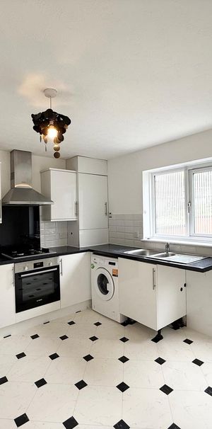 2 bedroom semi-detached house to rent - Photo 1