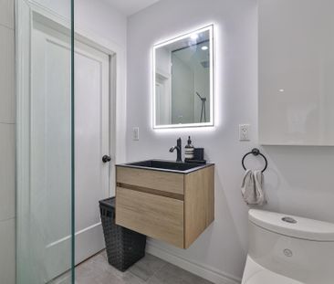 For Lease - 570 Vaughan (Main Floor) Road, Toronto, Ontario - Photo 6