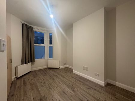 2 Bed Terraced House, Antill Road, N15 - Photo 5