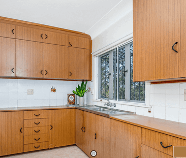 Family Home - Photo 6