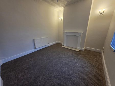 3 bedroom terraced house to rent - Photo 2