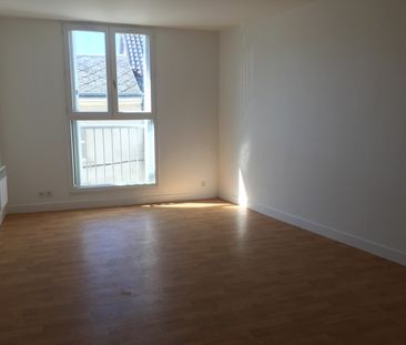 Location Appartement 2 pièces 49m² ORLEANS 45000 - Photo 5