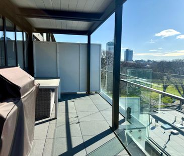 City Centre, 3 bedrooms - Photo 2