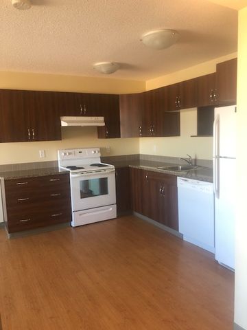 Retired…Gateway Apartments…we have affordable rates!!!! Ready IMMEDIATELY 1 Bedroom Unit - Photo 2