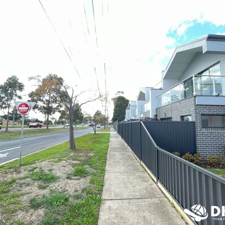 Prime Location in Albion - Photo 3