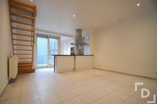 Stadswoning met 3 slaapkamers te huur op centrale locatie te Ieper. - Photo 1