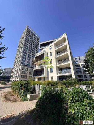 ISHO| 2 camere| parcare subterana| langa malul Bega| balcon| lift| etaj 9 - Photo 1