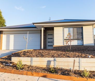 BEAUTIFUL HOME IN MOUNT PLEASANT - Photo 1