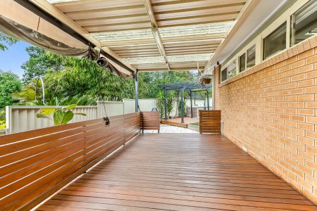 7 Yanderra Close, Hammondville. - Photo 3