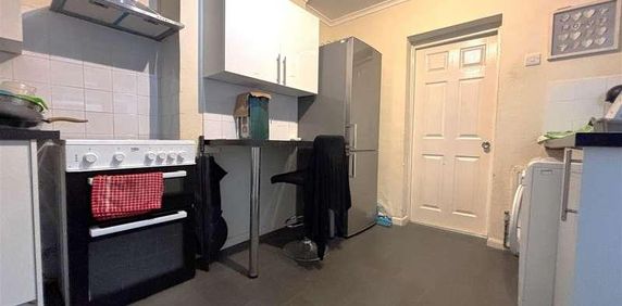 Kings Road, Gosport, PO12 - Photo 2