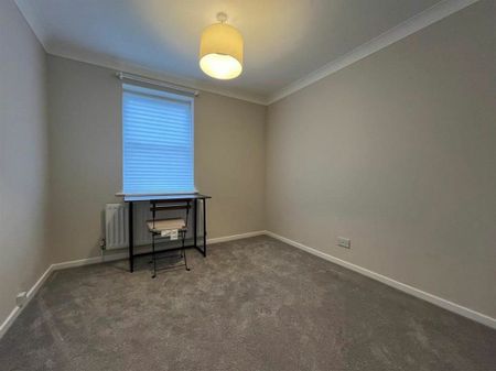 Dovecote Gardens, Sheen, SW14 - Photo 2