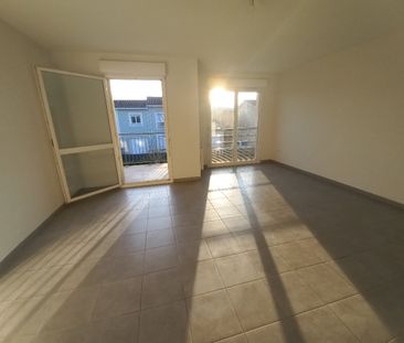 Location Appartement 3 pièces 63m² FROUZINS 31270 - Photo 2