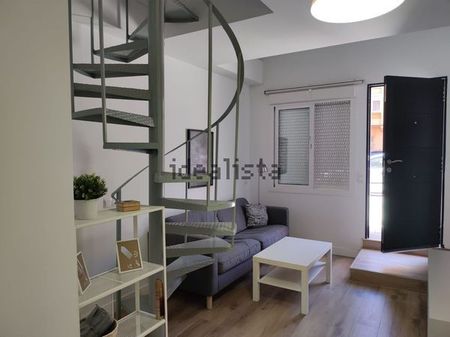 Alquiler de dúplex en Calle de Alozaina - Photo 3