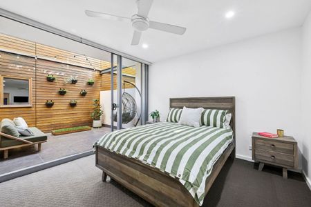 Modern Living, Moments From Everything - Photo 2