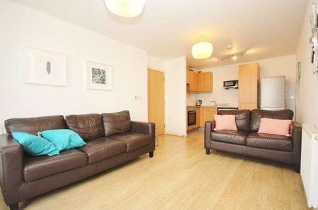 Holly Court, Dolphin Approach, Romford, RM1 - Photo 4