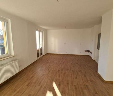 Geräumige Familien-Wohnung mit Garten! - Photo 3